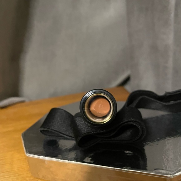 NWT Revlon Nude Attitude Lipstick 💄 💋 - Picture 3 of 5